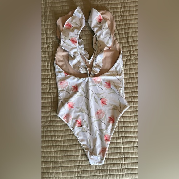 NWOT Palm Inclusive Floral Ruffle One-Piece Swimsuit - Picture 4 of 10